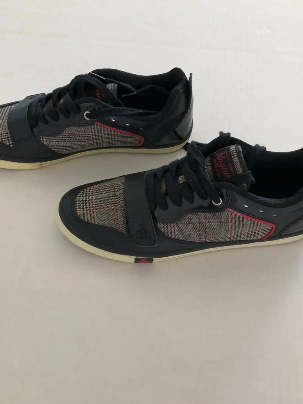 NEW Original Penguin Men low-top sneakers Shoes Size 10.5 Black Plaid Casual
